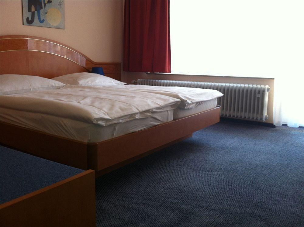 Hotel Europa Pforzheim Esterno foto