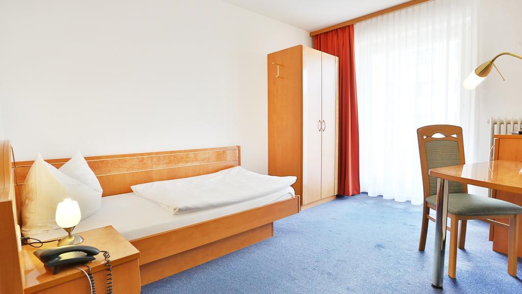 Hotel Europa Pforzheim Esterno foto